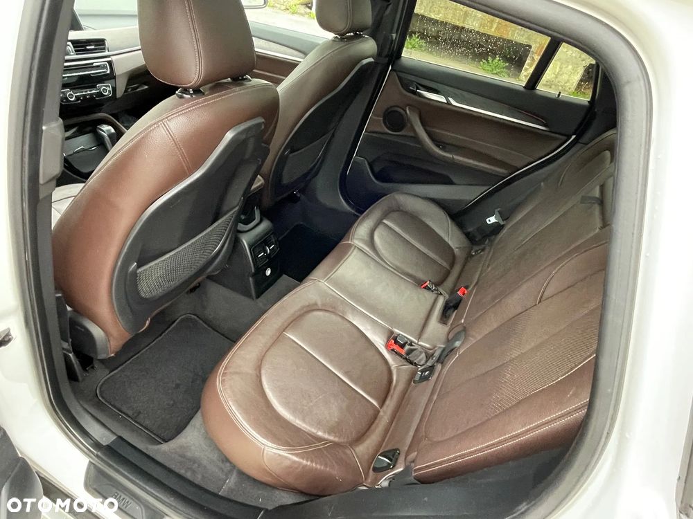 BMW X1 xDrive28i xLine - 15