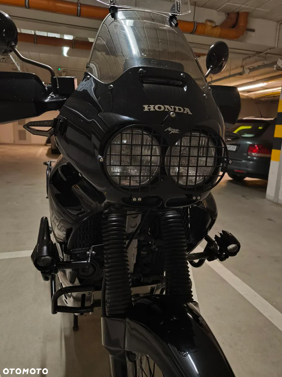 Honda XRV - 9