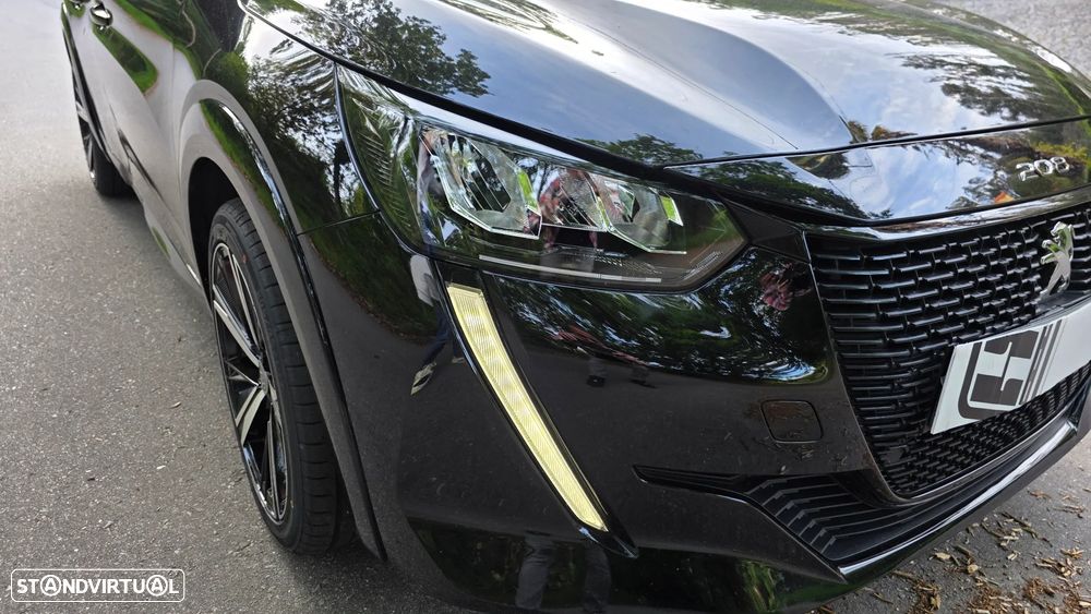 Peugeot e-208 E-Style - 14