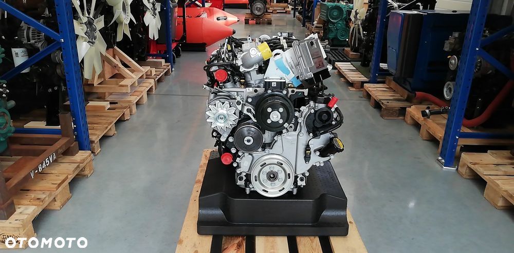 SILNIK PERKINS 854E-E43T CAT C3.4B 31000 netto - 2