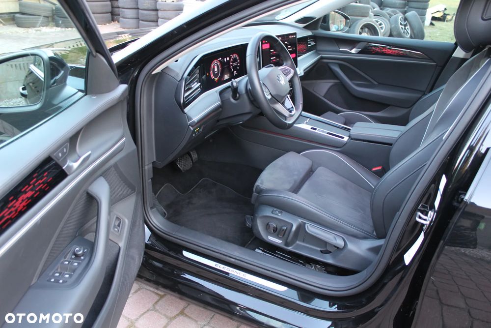 Volkswagen Passat 2.0 TDI EVO Elegance DSG - 12