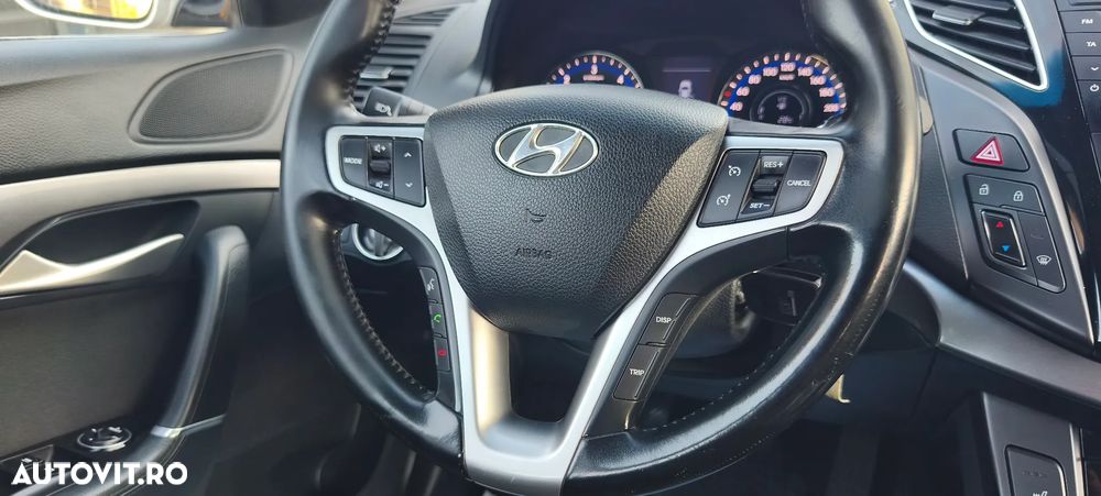 Hyundai i40 i40cw 1.7 CRDi blue Style - 15