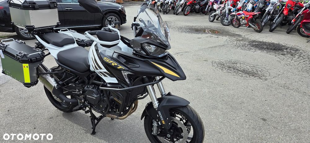 QJMOTOR SRT900S - 9