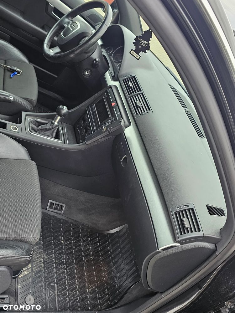 Audi A4 Avant 2.0 TDI - 12