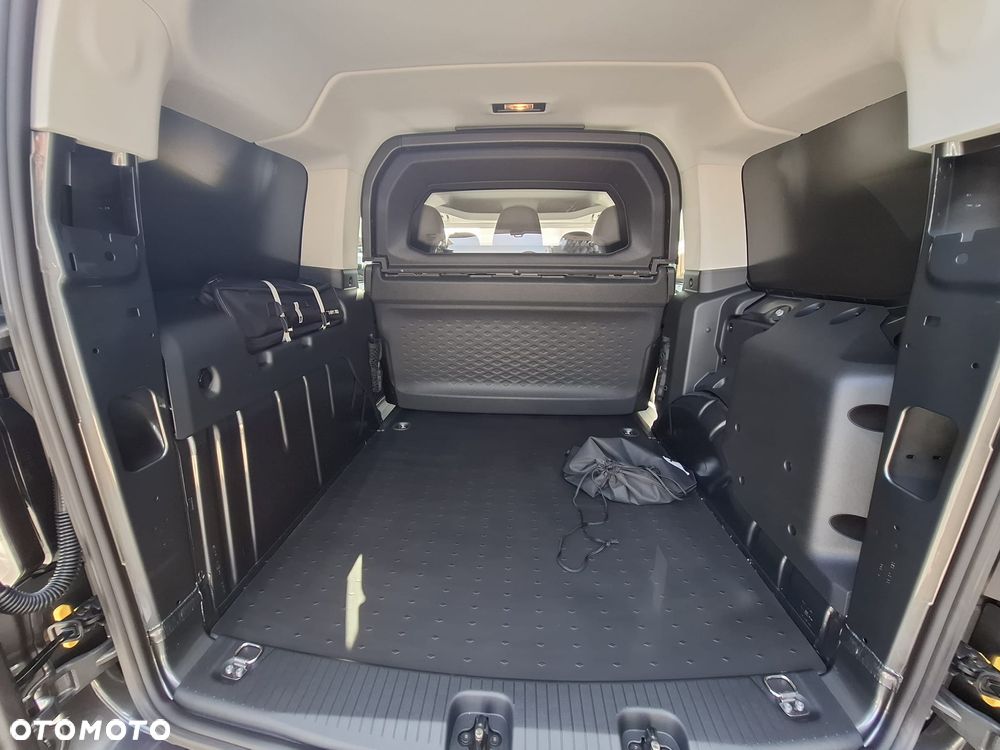 Ford Transit Connect - 26