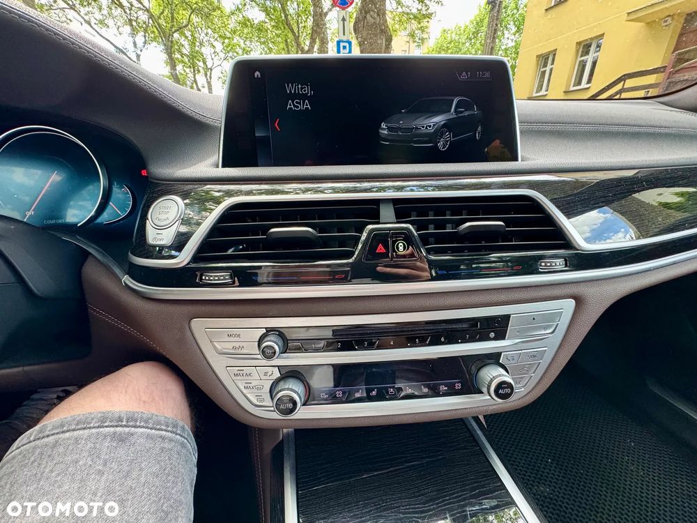 BMW Seria 7 730d xDrive - 12