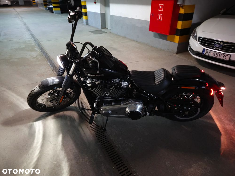 Harley-Davidson Softail Street Bob - 3