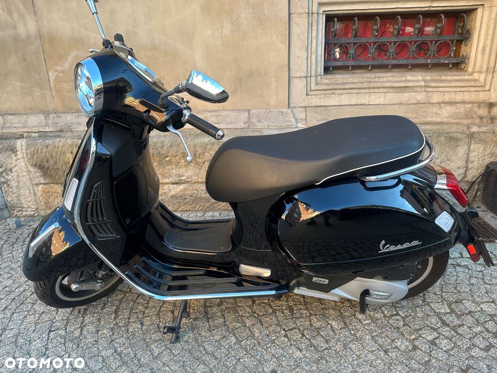 Piaggio Vespa - 1