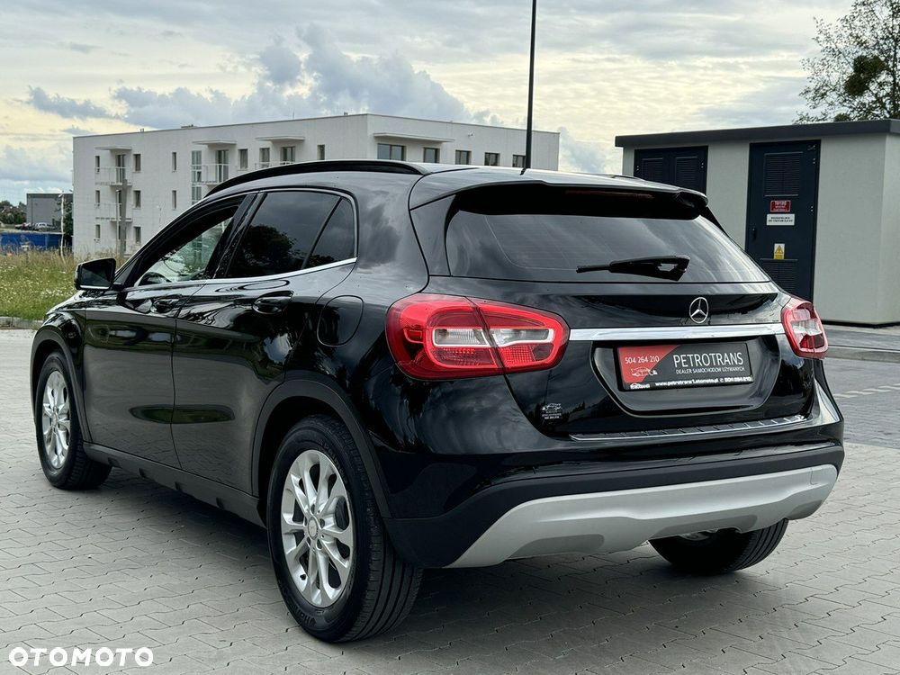 Mercedes-Benz GLA 180 (CDI) d - 9