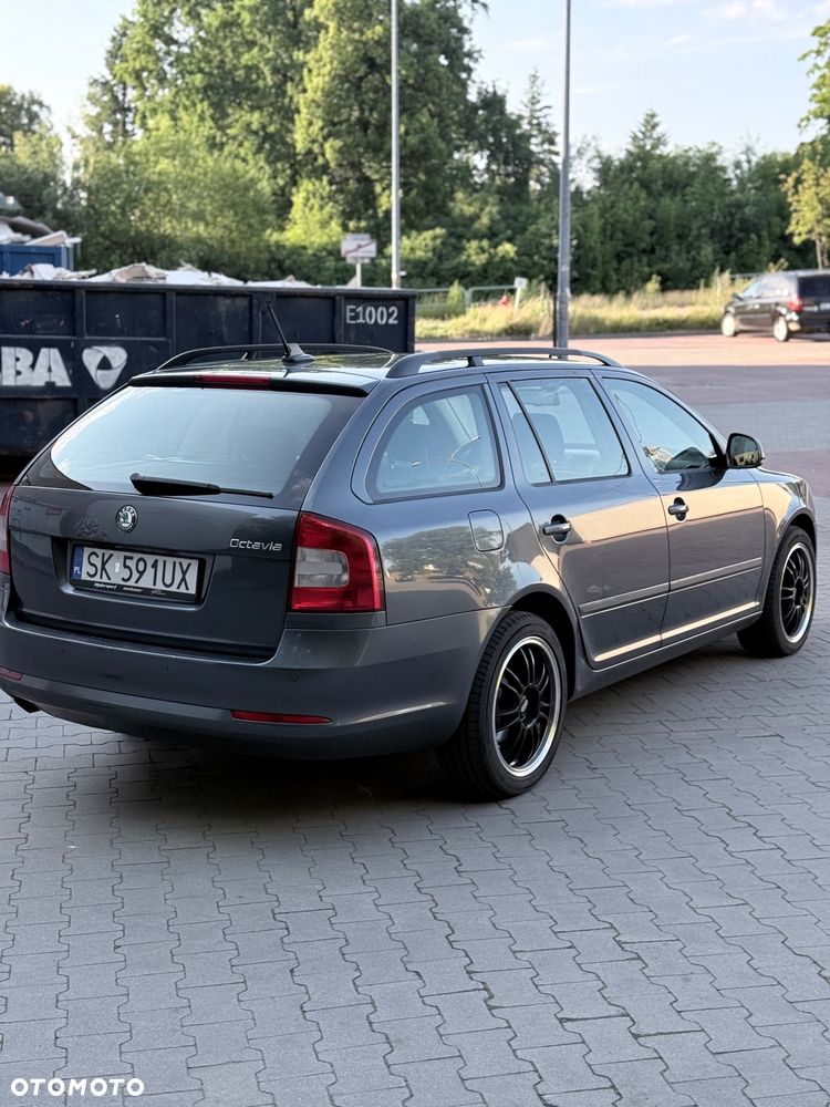 Skoda Octavia 2.0 TDI Ambiente - 11