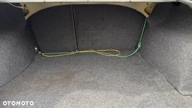 Volkswagen Passat - 8