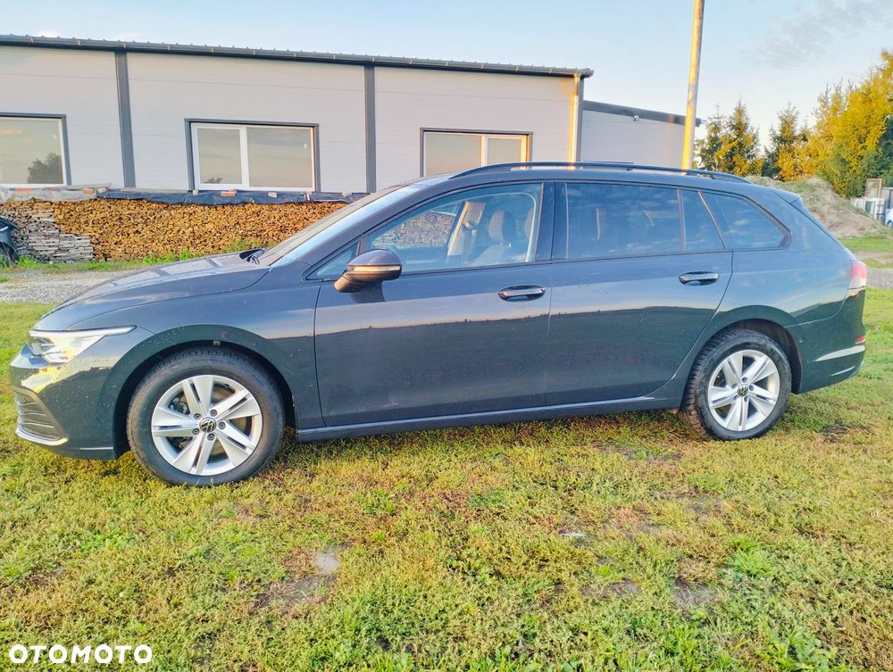 Volkswagen Golf VIII 2.0 TDI - 7