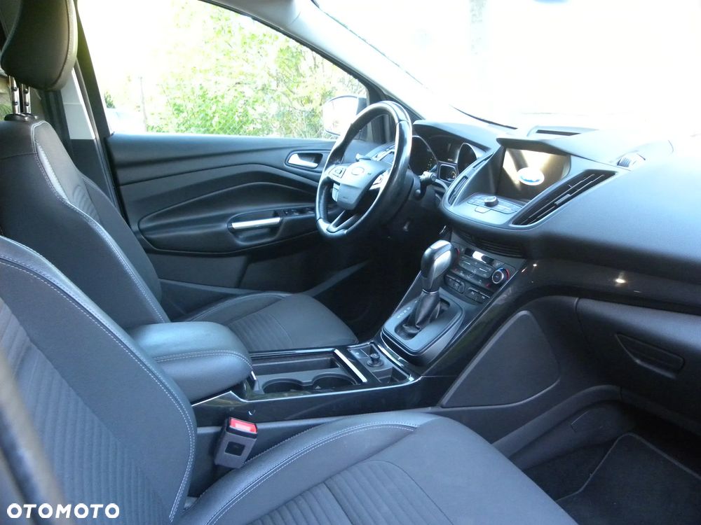 Ford Kuga 2.0 TDCi AWD Titanium - 22