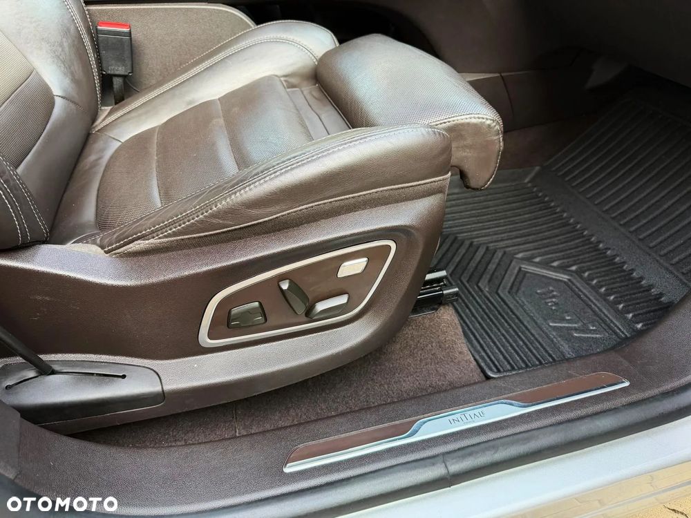 Renault Espace 1.6 dCi Energy Initiale Paris EDC - 14