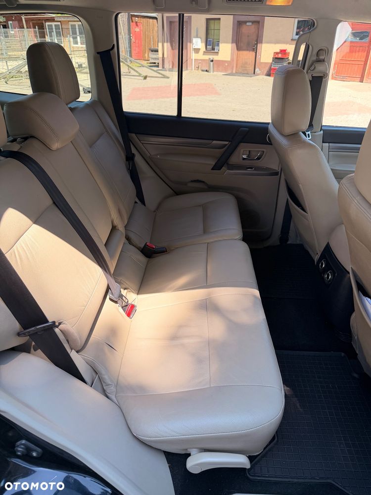 Mitsubishi Pajero 3.2 DID Instyle EU6 - 14