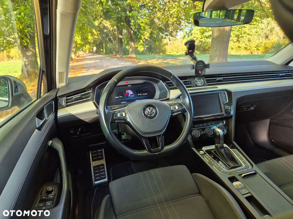 Volkswagen Passat 2.0 TDI Bi-Turbo BMT 4Mot Highline DSG - 12