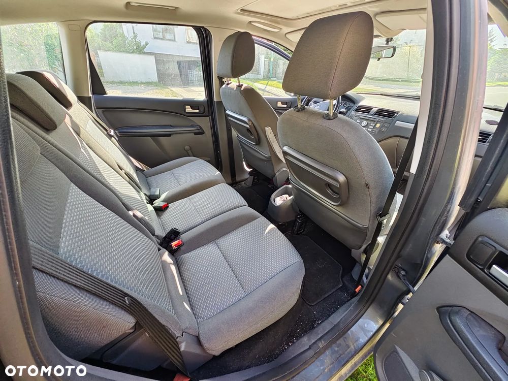 Ford Focus C-Max - 10
