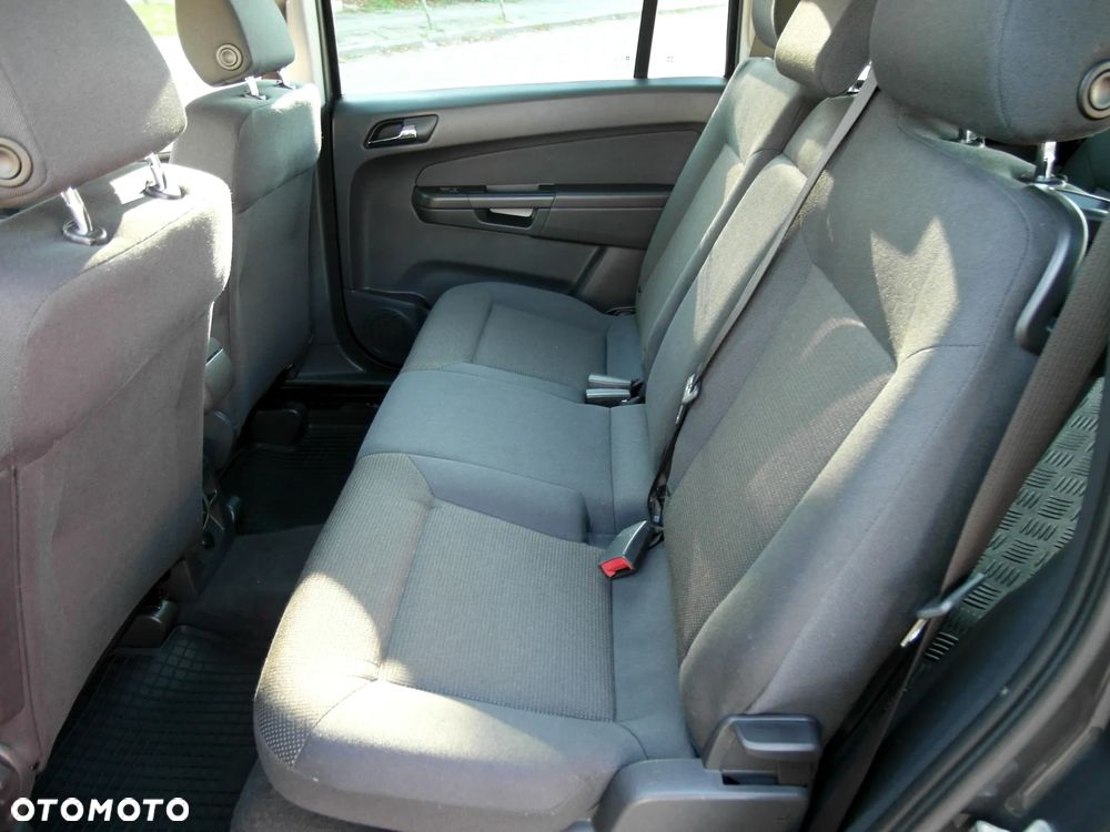 Opel Zafira 1.8 Innovation - 26