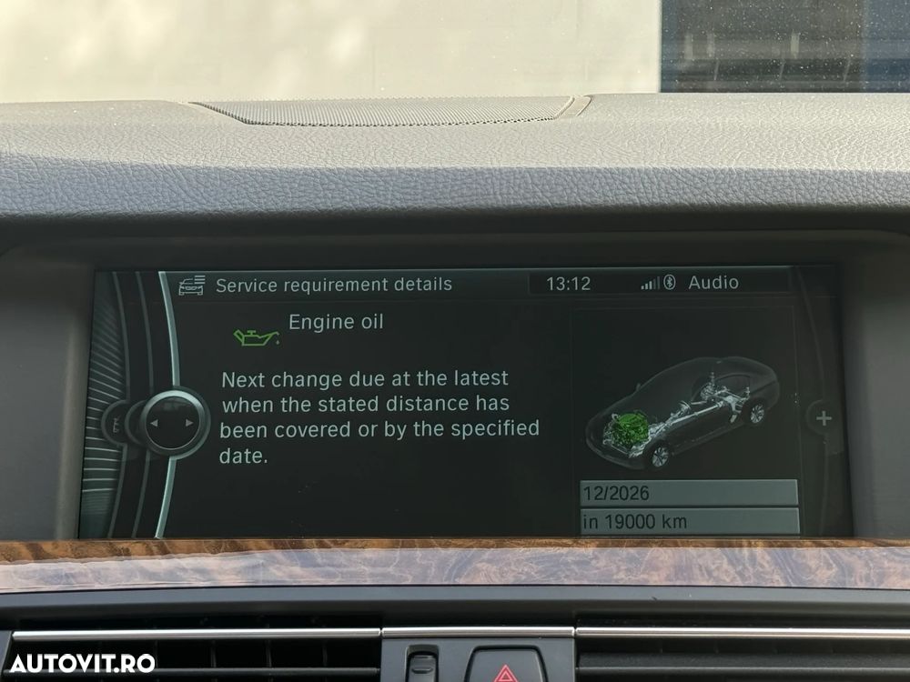 BMW Seria 5 520d - 25