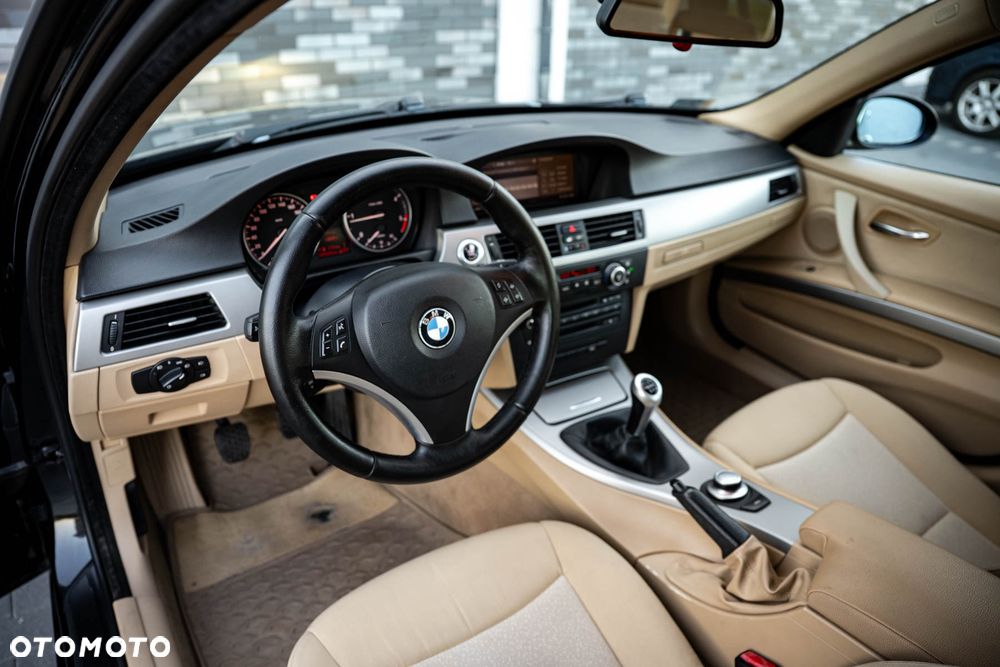 BMW Seria 3 320d - 10