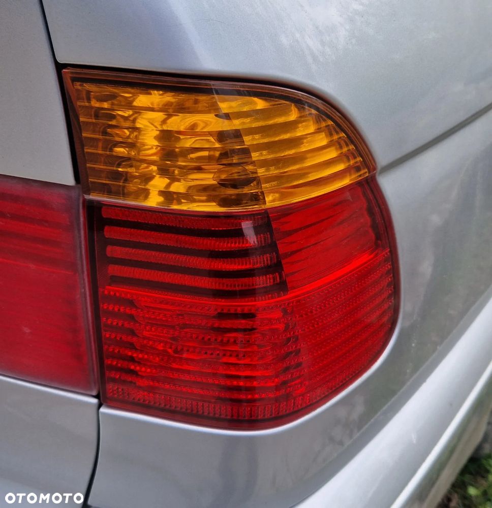 BMW E39 KOMBI LIFT LAMPA TYŁ PRAWA - 1