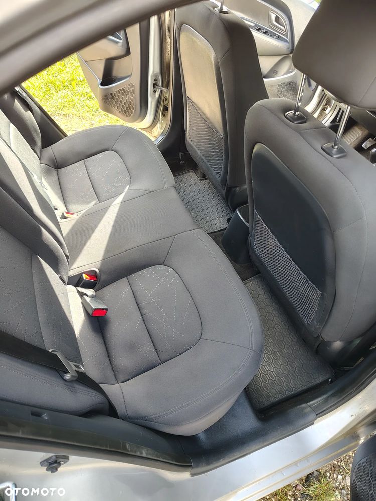 Kia Rio - 23