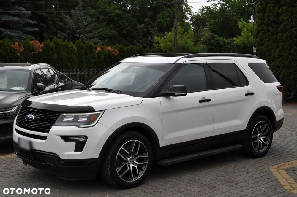 Ford Explorer - 2