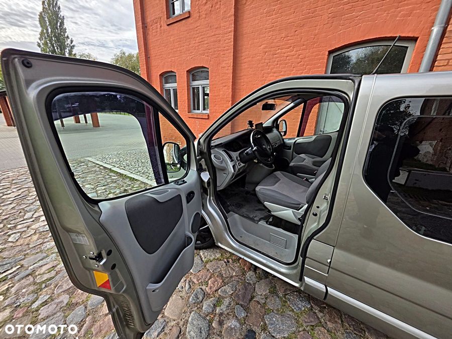 Opel Vivaro - 23