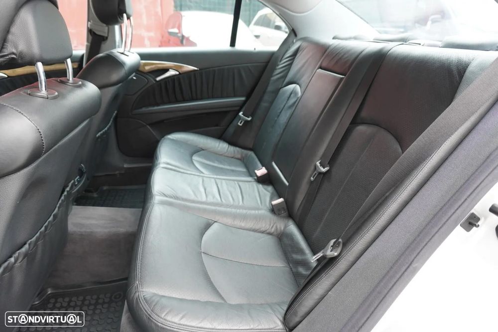 Mercedes-Benz E 220 CDI Avantgarde Aut. - 16