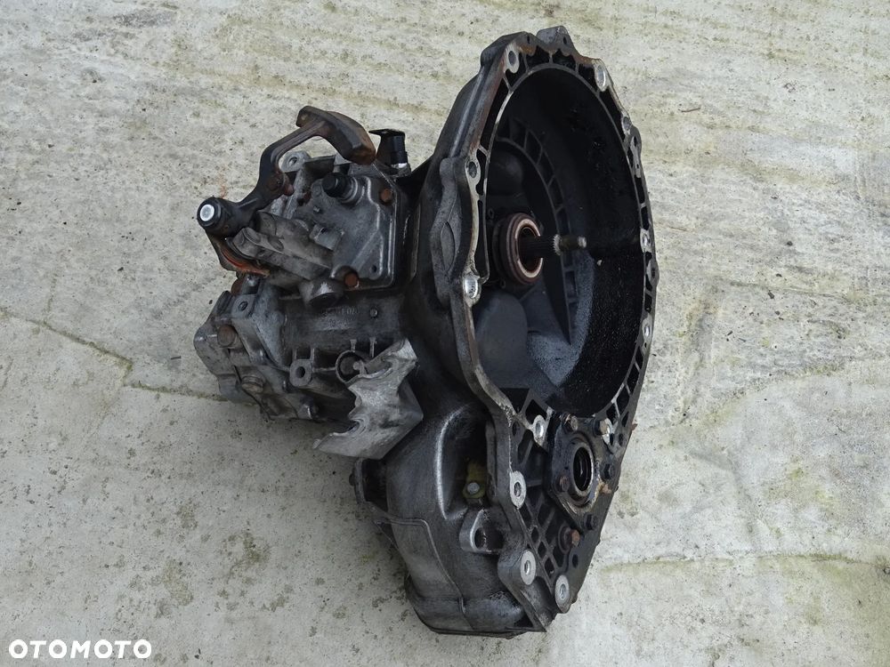 SKRZYNIA BIEGÓW OPEL ZAFIRA C TOURER ASTRA J MOKKA 1,8 A18XER A18XEL 1,6 A16XER B16XER CORSA D 1,3 - 5