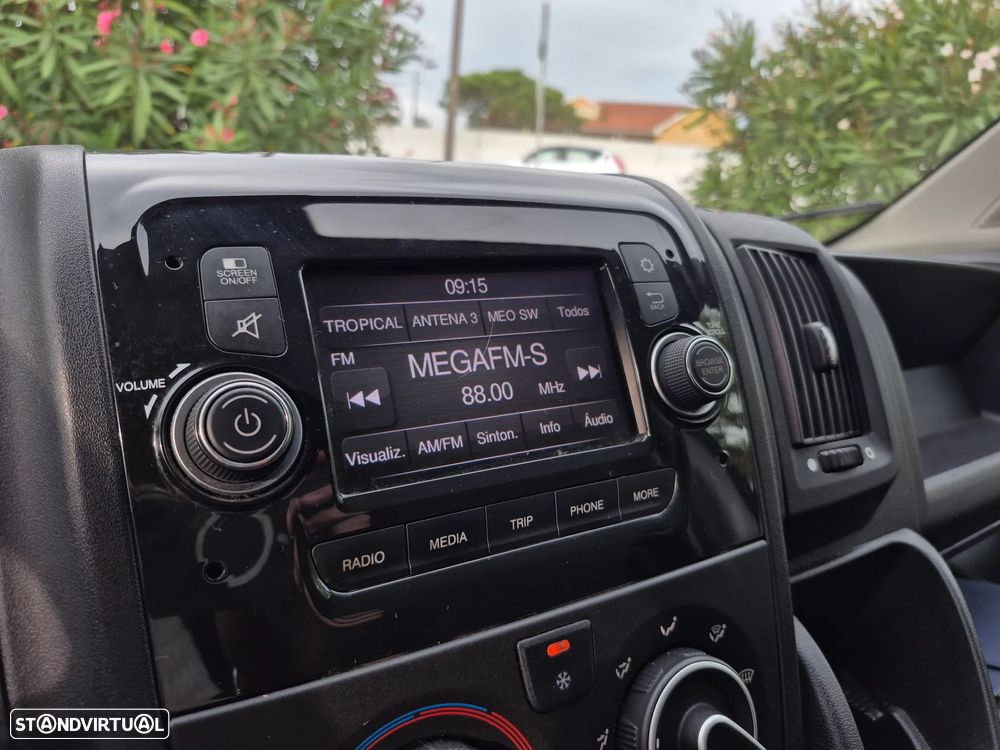 Peugeot BOXER - 2.2HDI - 66.000KM - c/ PLATAFORMA - L4H3 | GARANTIA - 12