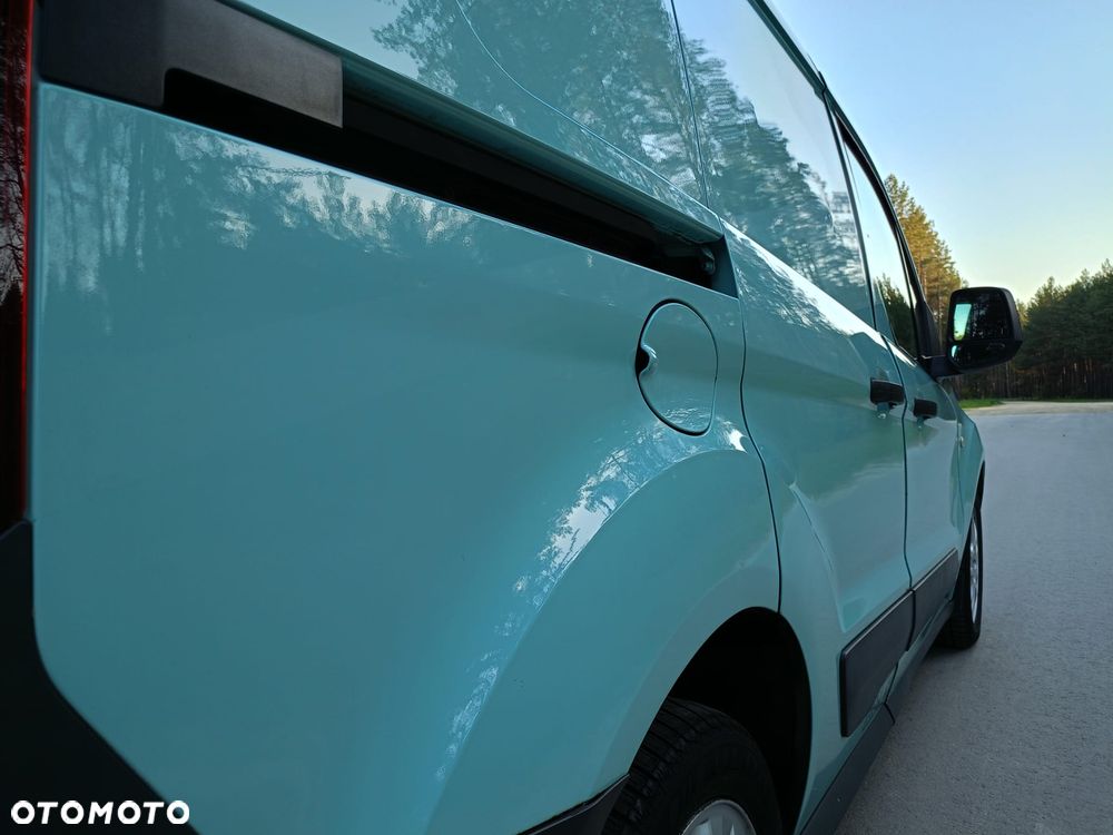 Ford Transit Connect II - 24
