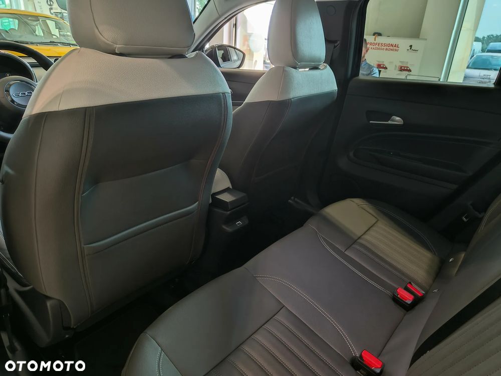 Fiat 600 1.2 Turbo La Prima eDCT - 10