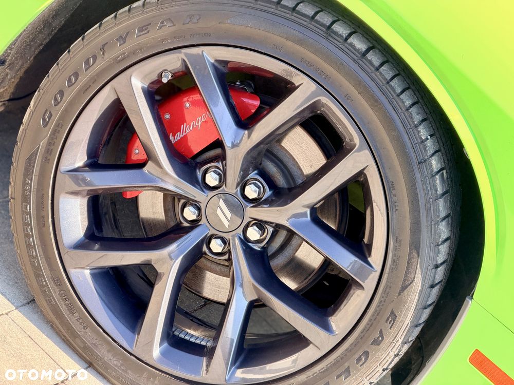 Dodge Challenger 5.7 R/T - 20