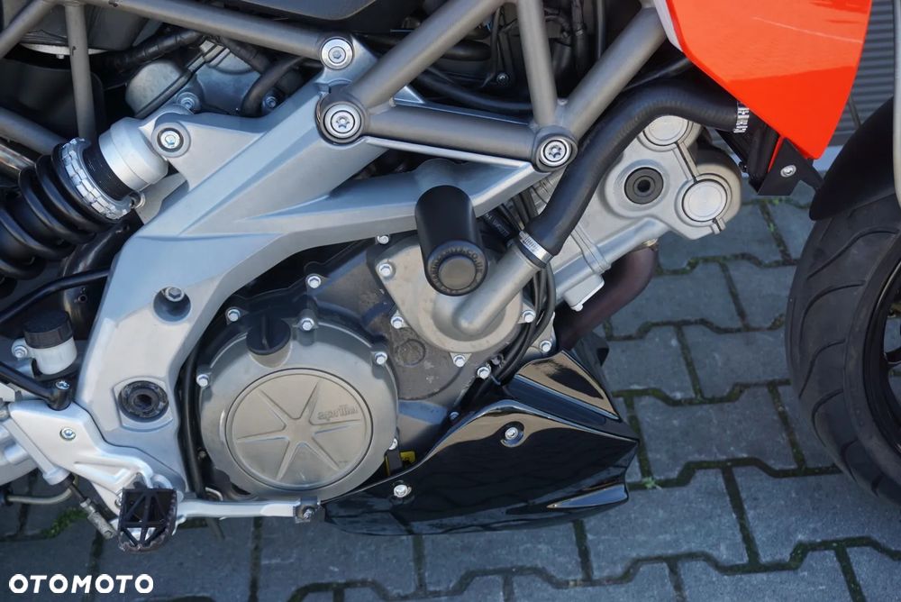 Aprilia Dorsoduro - 7