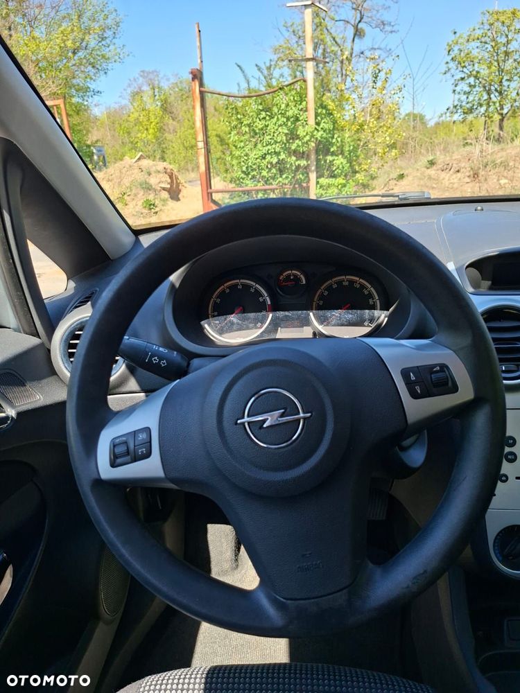 Opel Corsa - 9