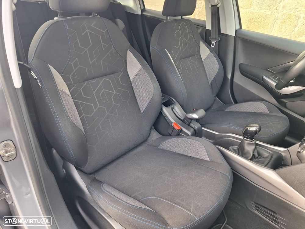 Peugeot 2008 1.2 PureTech Style - 21