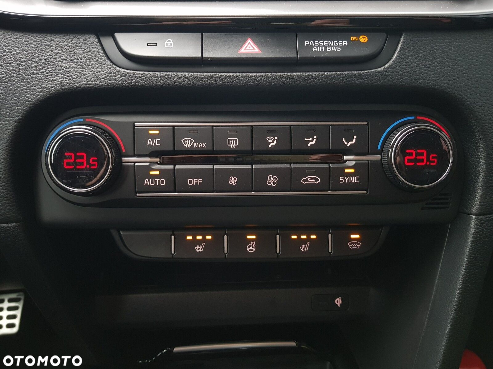 Kia ProCeed - 26