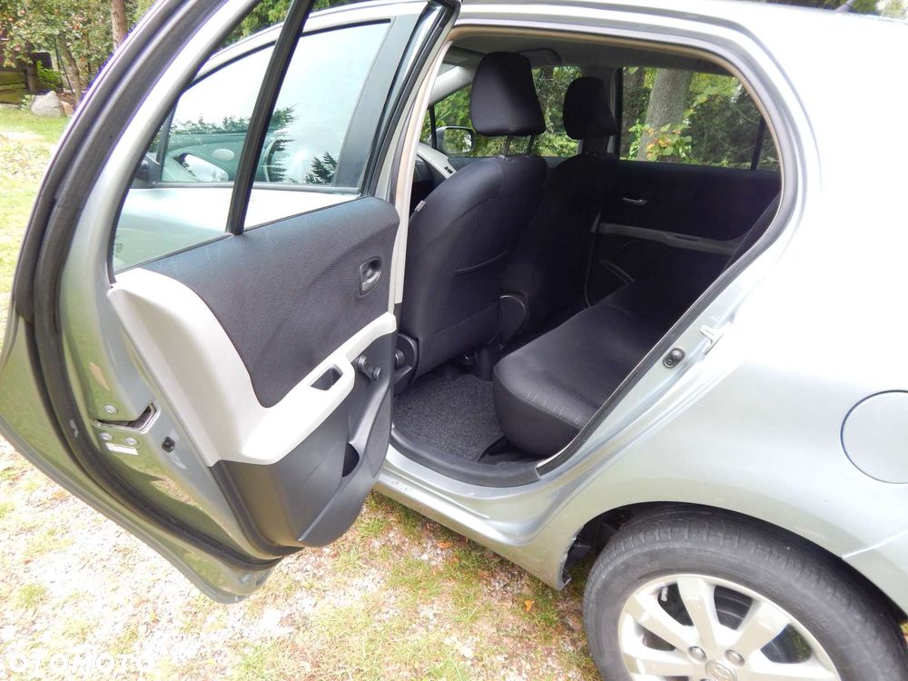 Toyota Yaris 1.4 D-4D Life - 16