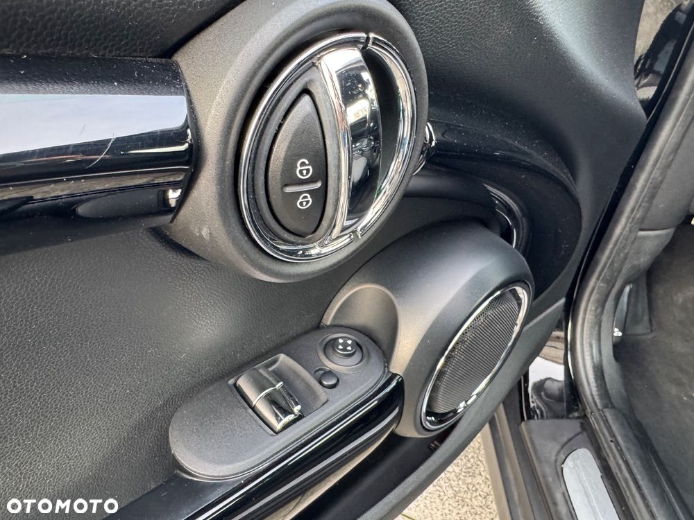 MINI Cooper Classic Trim - 15