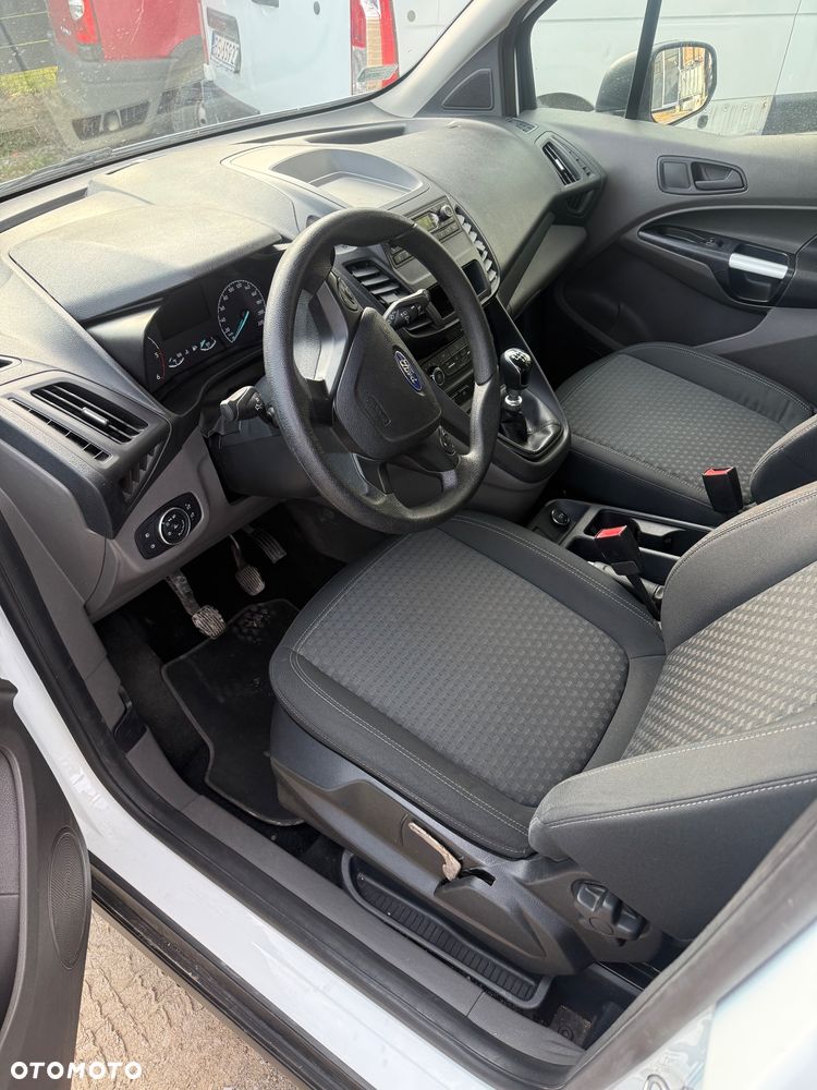 Ford Tourneo Connect - 8