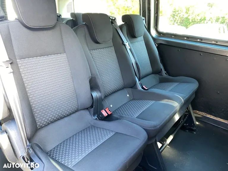 Ford Turneo Custom - 12