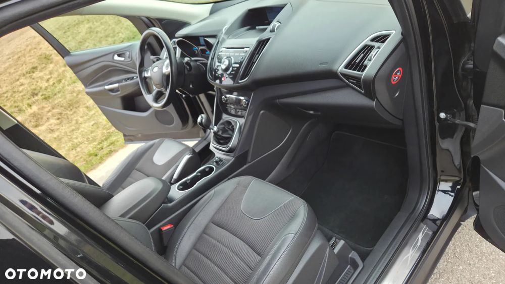 Ford Kuga 2.0 TDCi Titanium S - 22