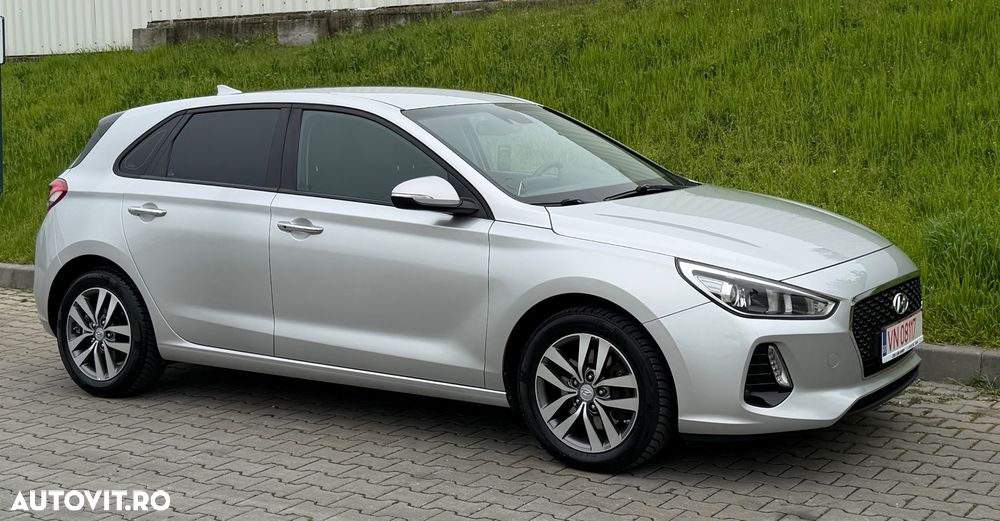 Hyundai i30 1.6 CRDI Premium - 26