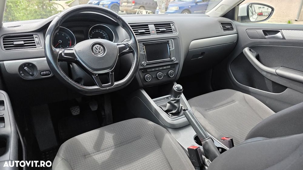 Volkswagen Jetta 1.2 TSI Comfortline - 13