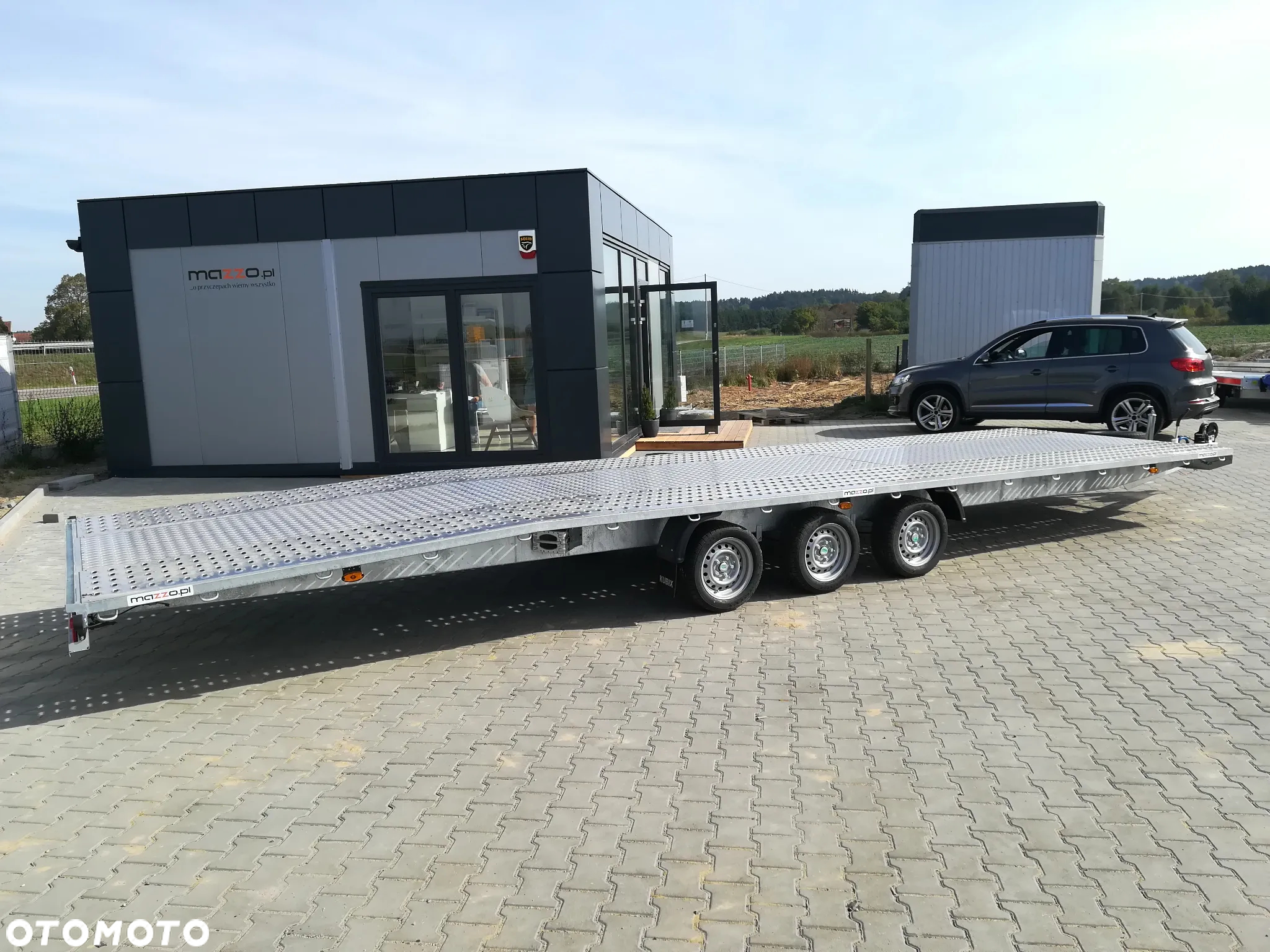 Niewiadów DOSTAWA 850x210cm Laweta trzyosiowa z podłogą aluminiową, kołem zapasowym, NAJAZDAMI i AMORTYZATORAMI! - 10