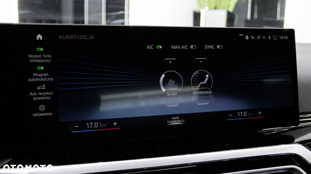 BMW Seria 3 318i Sport Line - 24