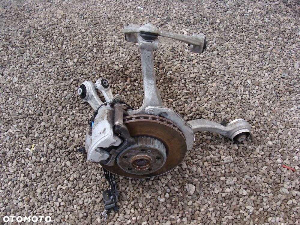 zwrotnica piasta wahacze prawa mercedes e-klasa w213 - 1