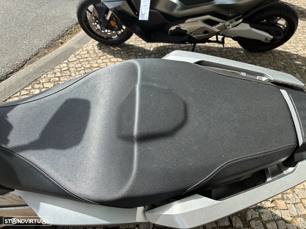 Honda X-ADV - 12