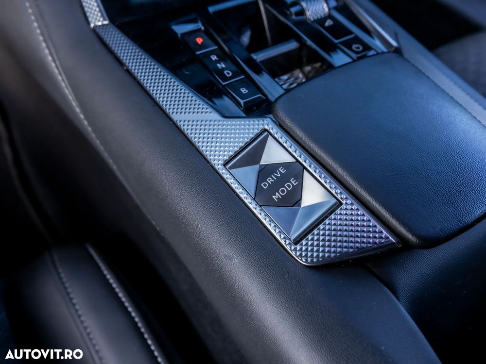 DS Automobiles DS 4 E-TENSE 225 BASTILLE - 29
